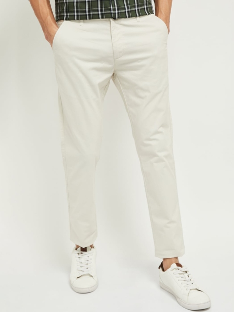 max Men Beige Slim Fit Solid Chinos