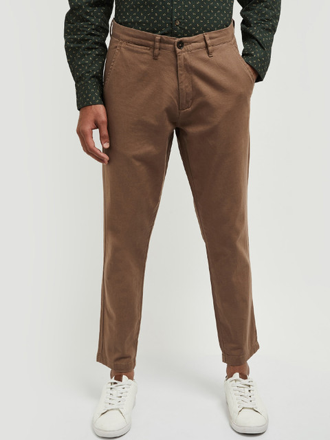 max Men Khaki Regular Fit Solid Chinos
max Men Khaki Regular Fit Solid Chinos