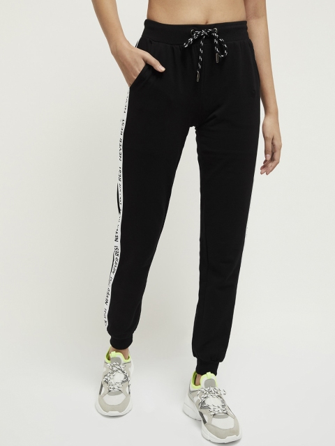 max Women Black & White Solid Slim-Fit Joggers