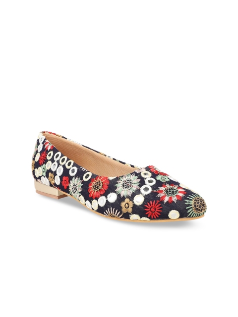 Flat n Heels Women Multicoloured Woven Design Fabric Ballerinas, Multi