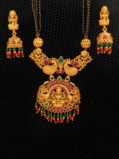 Alankruthi Gold-Plated Pink & Green Beads & Pearl Studded Multistranded Jewellery Set
Alankruthi Gold-Plated Pink & Green Beads & Pearl Studded Multistranded Jewellery Set