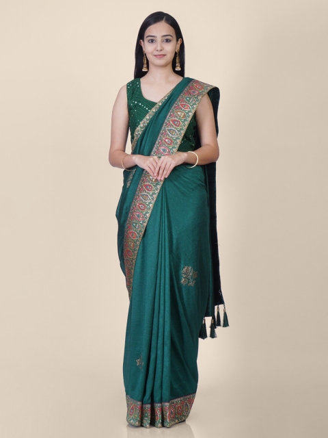 Hastakala Green Pashmina Embellished Jamdani Handloom Saree with Jhalar Pallu
Hastakala Green Pashmina Embellished Jamdani Handloom Saree with Jhalar Pallu