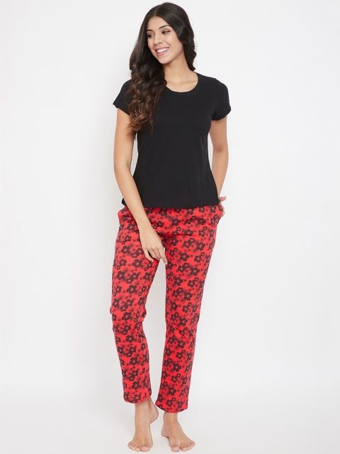 Clovia Women Black & Red Night Suit