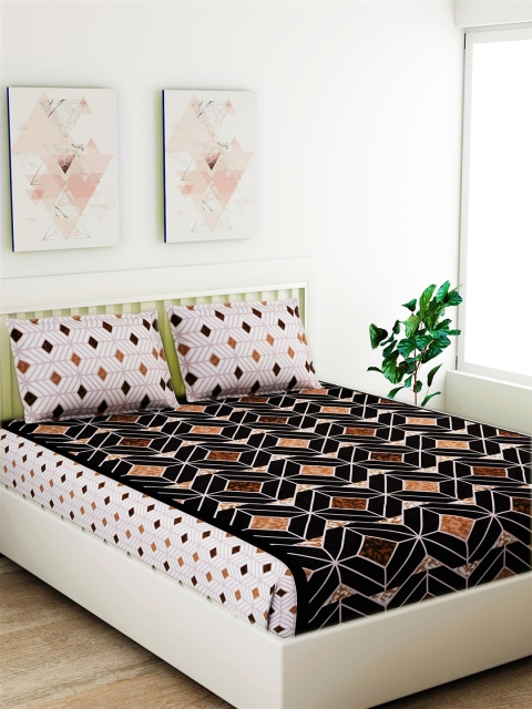 Salona Bichona Black & White Geometric 180 TC Cotton 1 King Bedsheet with 2 Pillow Covers
Salona Bichona Black & White Geometric 180 TC Cotton 1 King Bedsheet with 2 Pillow Covers