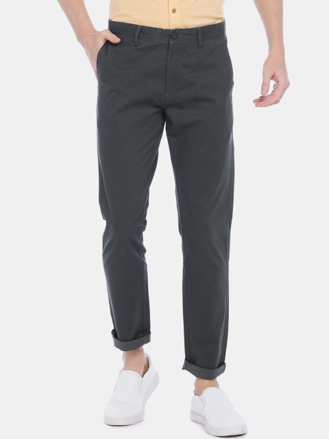 U.S. Polo Assn. Men Green Regular Fit Solid Chinos