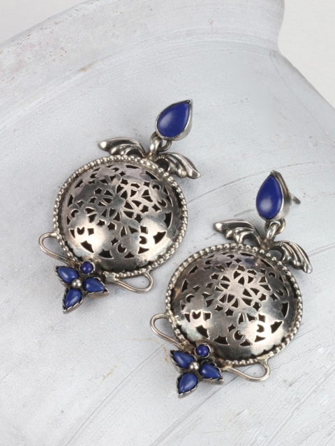 SANGEETA BOOCHRA Silver-Toned & Blue Contemporary Drop Earrings