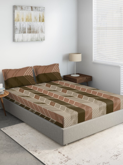 DDecor Taupe & Brown Geometric 144 TC Cotton 1 King Bedsheet with 2 Pillow Covers
DDecor Taupe & Brown Geometric 144 TC Cotton 1 King Bedsheet with 2 Pillow Covers