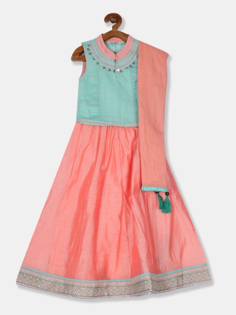 Karigari Girls Peach-Coloured & Turquoise Blue Embellished Ready to Wear Lehenga & Blouse with Dupatta
Karigari Girls Peach-Coloured & Turquoise Blue Embellished Ready to Wear Lehenga & Blouse with Dupatta