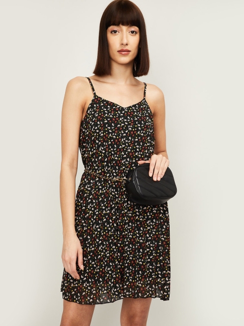 Ginger by Lifestyle Women Black & White Floral Printed A-Line Dress