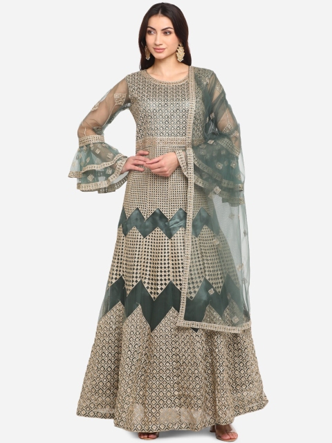 BOMBAY SELECTIONS Women Green & Gold-Toned Embroidered Kurta with Trousers & Dupatta
BOMBAY SELECTIONS Women Green & Gold-Toned Embroidered Kurta with Trousers & Dupatta