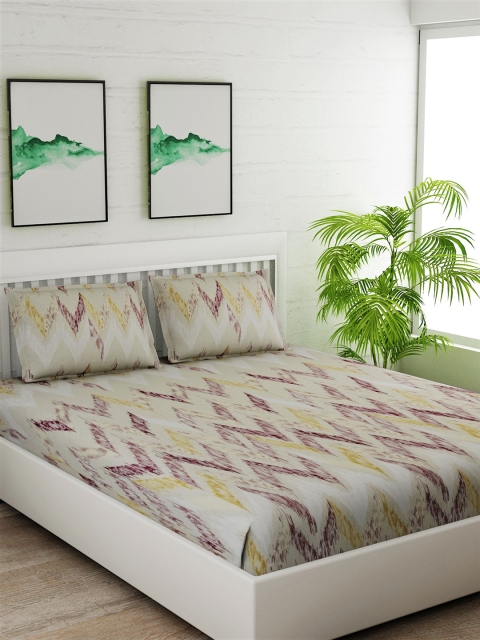 Salona Bichona Cream-Coloured & Yellow Geometric 144 TC Cotton 1 King Bedsheet with 2 Pillow Covers
Salona Bichona Cream-Coloured & Yellow Geometric 144 TC Cotton 1 King Bedsheet with 2 Pillow Covers