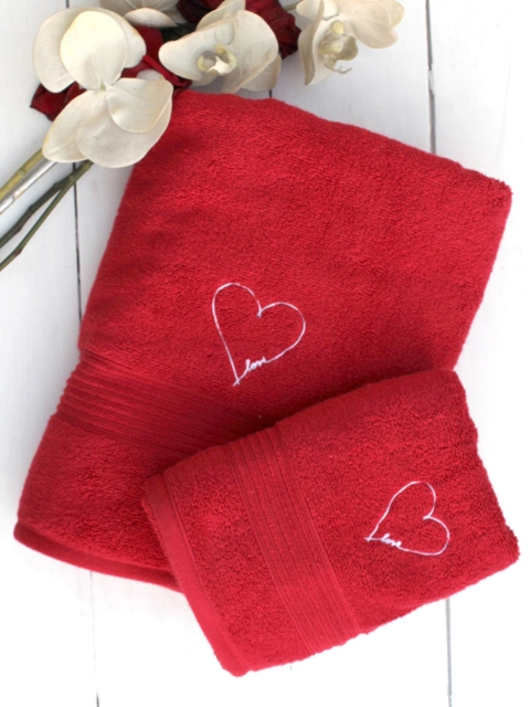 AVI Living 2 Pcs Red Solid 550 GSM Towel Set