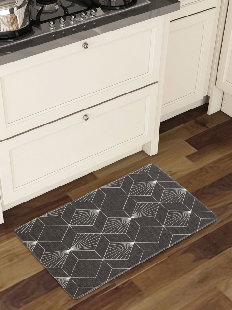 OBSESSIONS Grey & White Geometric Print Floor Mat