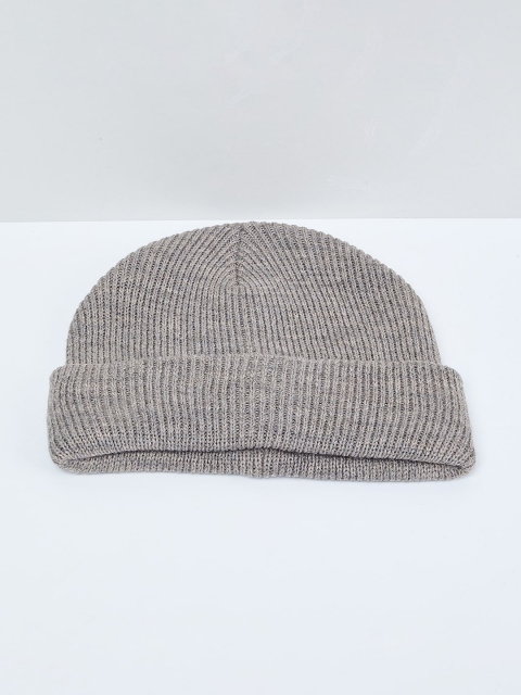 max Men Grey Solid Beanie