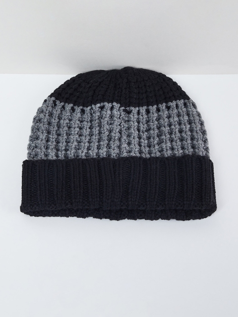 max Men Black & Grey Colourblocked Beanie
