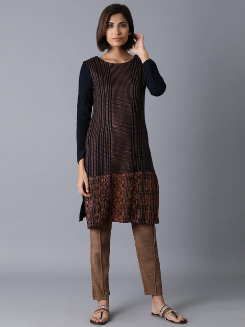 W Women Navy Blue Woven Design Kurta
W Women Navy Blue Woven Design Kurta