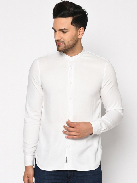 Blackberrys Men White Skinny Fit Solid Casual Shirt