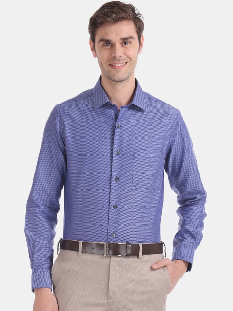 Arrow Men Blue Regular Fit Striped Casual Shirt