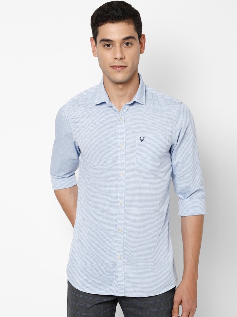 Solly Jeans Co. Men Blue & White Regular Fit Checked Cotton Casual Shirt