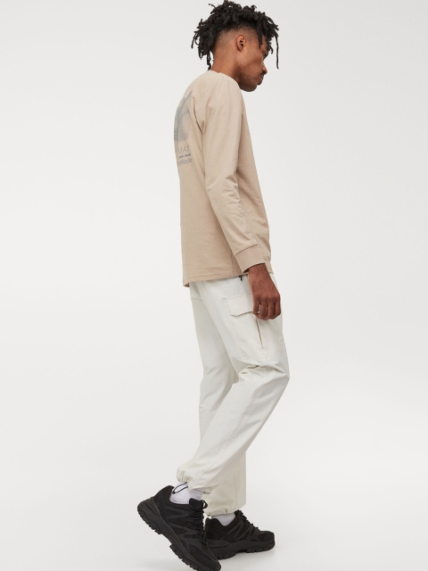 H&M Men Beige & Grey Regular Fit COOLMAX Top