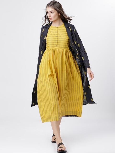 Vishudh Women Charcoal Striped A-Line Dress With Shrug