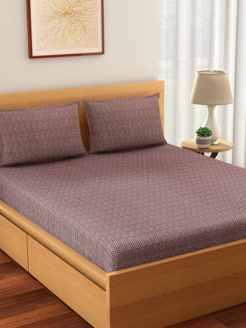Living scapes by Pantaloons Burgundy & Beige Geometric 144 TC Cotton 1 King Bedsheet with 2 Pillow Covers
Living scapes by Pantaloons Burgundy & Beige Geometric 144 TC Cotton 1 King Bedsheet with 2 Pillow Covers