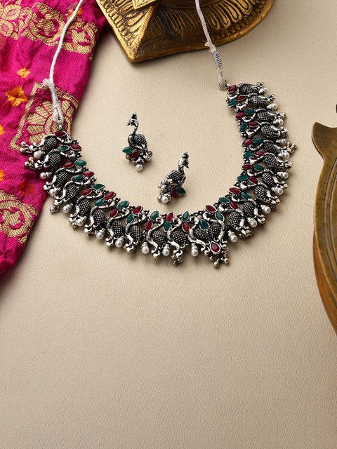 Fida Oxidised Silver-Plated Fuchsia Pink & Green Stone-Studded & Beaded Jewellery Set
Fida Oxidised Silver-Plated Fuchsia Pink & Green Stone-Studded & Beaded Jewellery Set