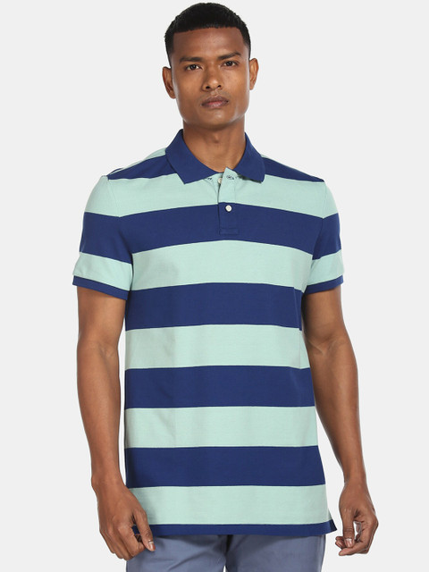 GAP Men Blue Striped Polo Collar T-shirt
GAP Men Blue Striped Polo Collar T-shirt