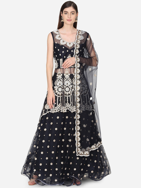 BOMBAY SELECTIONS Navy Blue & White Embellished Ready to Wear Lehenga & Blouse with Dupatta
BOMBAY SELECTIONS Navy Blue & White Embellished Ready to Wear Lehenga & Blouse with Dupatta