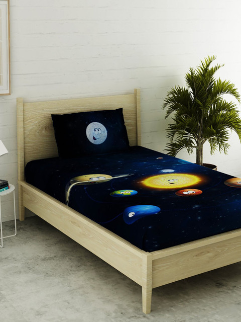 EverHOME Navy Blue Conversational 152 TC Cotton 1 Single Bedsheet with 1 Pillow Covers
EverHOME Navy Blue Conversational 152 TC Cotton 1 Single Bedsheet with 1 Pillow Covers