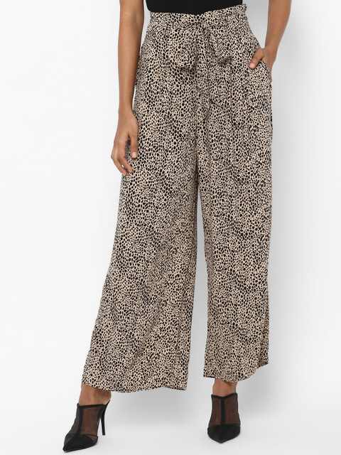 AMERICAN EAGLE OUTFITTERS Women Beige & Black Regular Fit Printed Parallel Trousers
AMERICAN EAGLE OUTFITTERS Women Beige & Black Regular Fit Printed Parallel Trousers