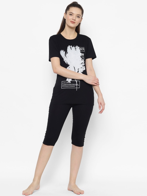 VIMAL JONNEY Women Black & White Printed Night Suit