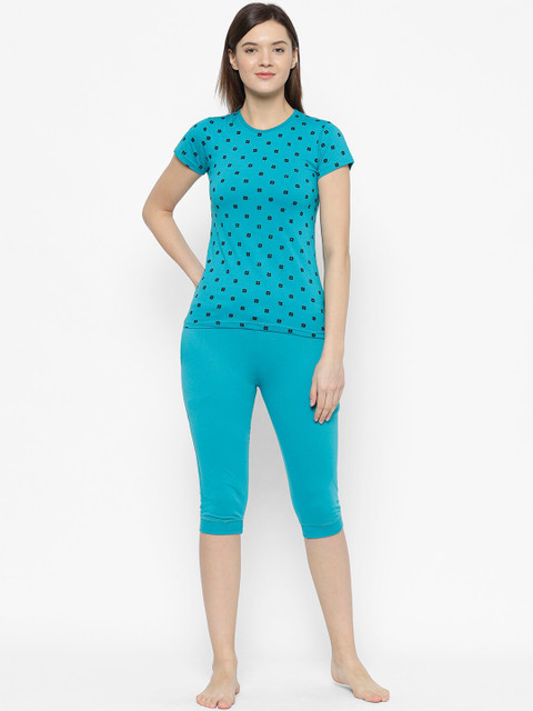 VIMAL JONNEY Women Green & Black Printed Night suit
VIMAL JONNEY Women Green & Black Printed Night suit