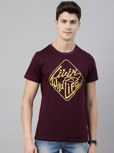 QUANCIOUS Men Maroon Solid Round Neck Sustainable T-shirt