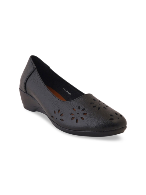 pelle albero Women Black Solid Pumps