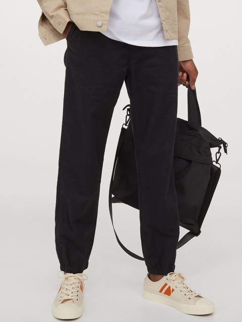 H&M Men Black Solid Regular Fit Linen-Mix Joggers