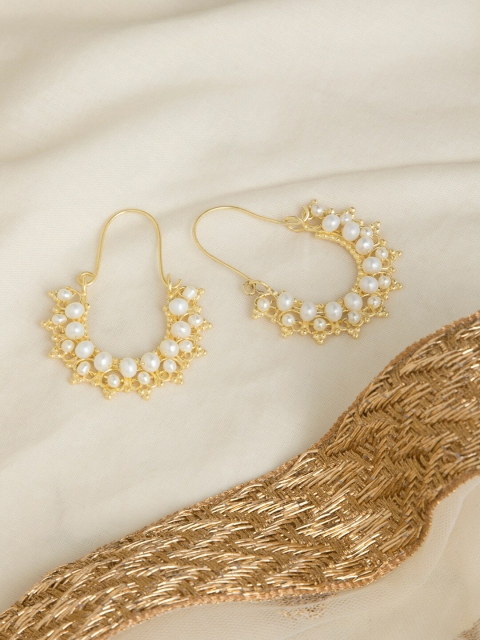 INDYA Gold-Plated & White Pearl Classic Hoop Earrings