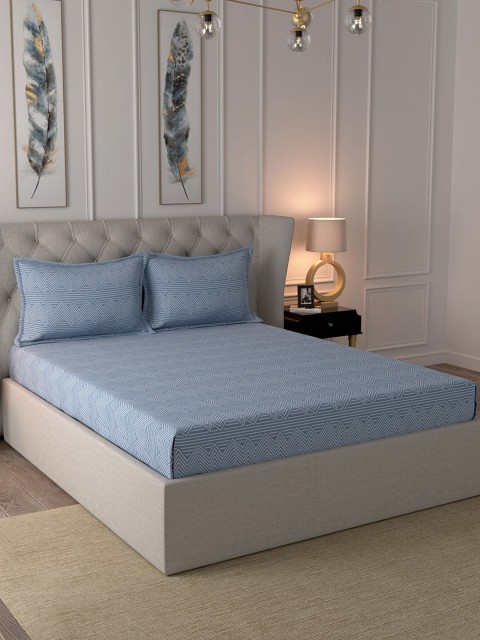In-House by maspar Blue & White Geometric 144 TC Cotton 1 Queen Bedsheet with 2 Pillow Covers
In-House by maspar Blue & White Geometric 144 TC Cotton 1 Queen Bedsheet with 2 Pillow Covers