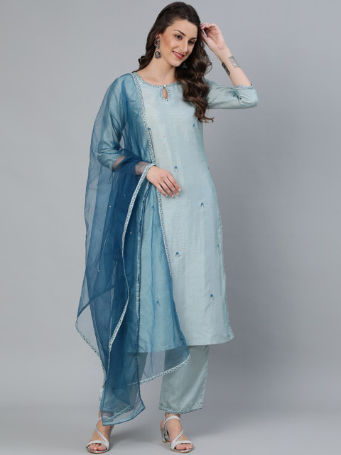 Nayo Women Blue Embroideres Straight Kurta Plazzo & Net Dupatta
Nayo Women Blue Embroideres Straight Kurta Plazzo & Net Dupatta