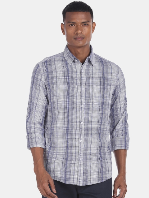 Ruggers Men Blue & White Regular Fit Checked Cotton Casual Shirt