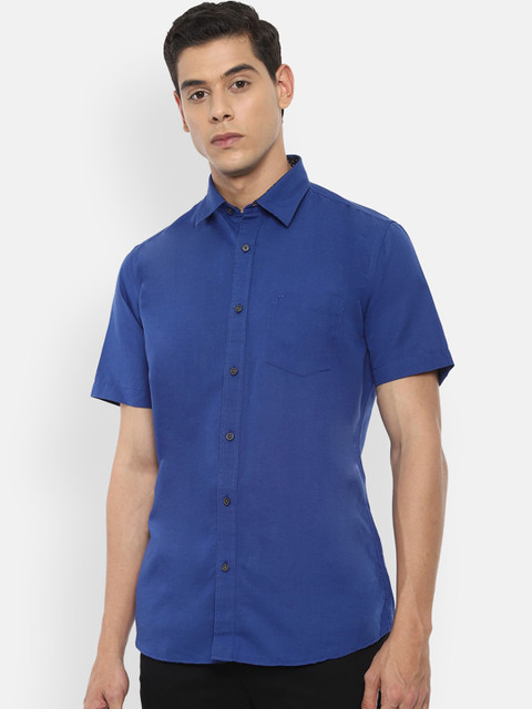 Van Heusen Sport Men Blue Slim Fit Solid Casual Shirt
Van Heusen Sport Men Blue Slim Fit Solid Casual Shirt