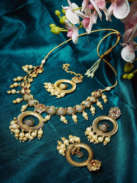 PANASH Gold-Plated Pink & Green Stone-Studded & Pearl Beaded Handcrafted Jewellery Set
PANASH Gold-Plated Pink & Green Stone-Studded & Pearl Beaded Handcrafted Jewellery Set