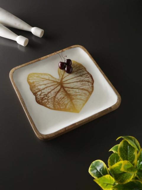 Amoliconcepts White & Gold-Toned Leaf Design Wooden Square Platter