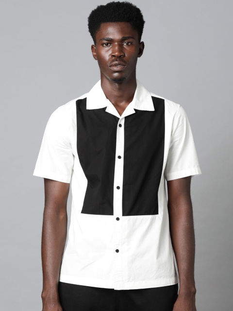 Blue Saint Men White & Black Regular Fit Colourblocked Casual Shirt