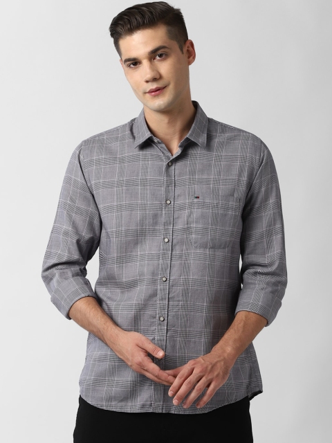 Peter England Casuals Men Grey & White Slim Fit Checked Casual Shirt