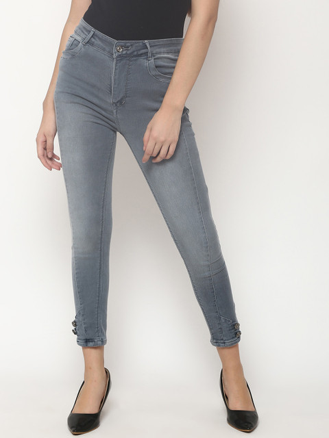V2 Value & Variety Women Grey Low Distress Light Fade Jeans
V2 Value & Variety Women Grey Low Distress Light Fade Jeans