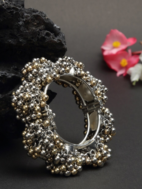 NEUDIS Women Silver Oxidised Silver-Plated Bangle-Style Bracelet