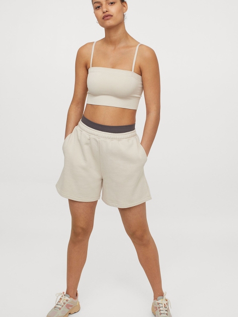 H&M Women Beige Solid Seamless Sports Bra 0948946002