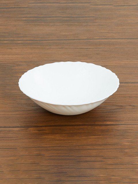 Home Centre White Solid Capella-Polaris Serving Glass Bowl 
Home Centre White Solid Capella-Polaris Serving Glass Bowl