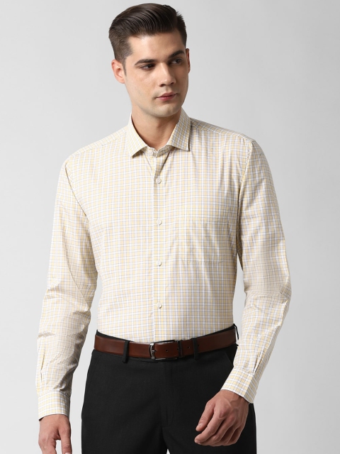 Peter England Elite Men Cream-Coloured Regular Fit Checked Pure Cotton Formal Shirt
Peter England Elite Men Cream-Coloured Regular Fit Checked Pure Cotton Formal Shirt